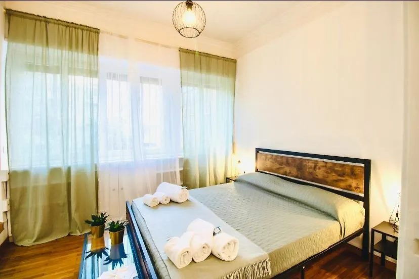 Plant House Roma Eur Villa 0*, Rome Italy